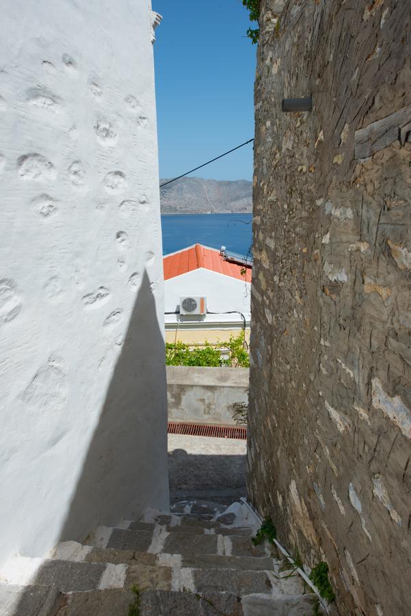 Kyklameno Studio No 3 Symi Exterior foto
